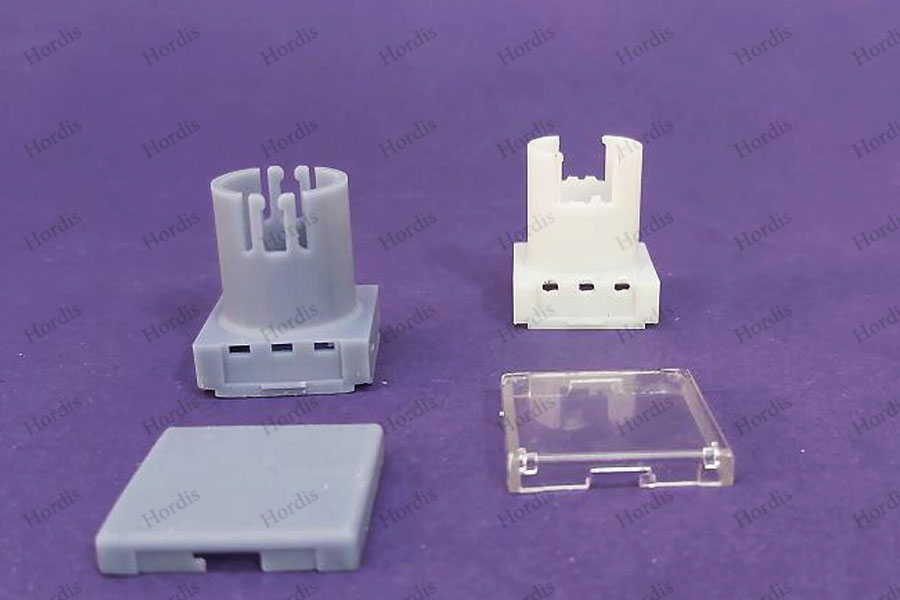 پرینتر سه بعدی پرینتر رزینی پرینتر سه بعدی شیراز پرینت سه بعدی چاپ سه بعدی رزین فیلامنت طراحی معکوس مترو